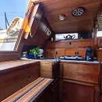 Quo Vadis Yacht * 比谢列