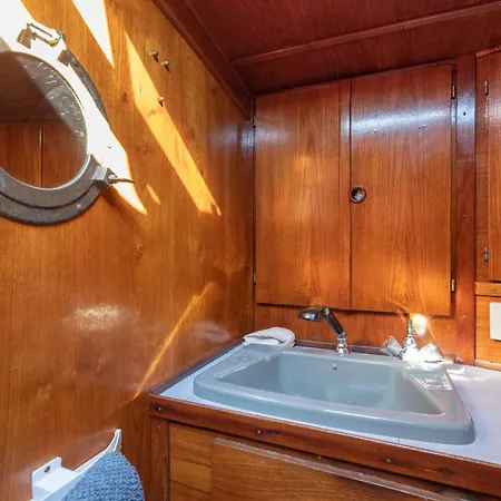 Hotel na wodzie Quo Vadis Yacht Bisceglie